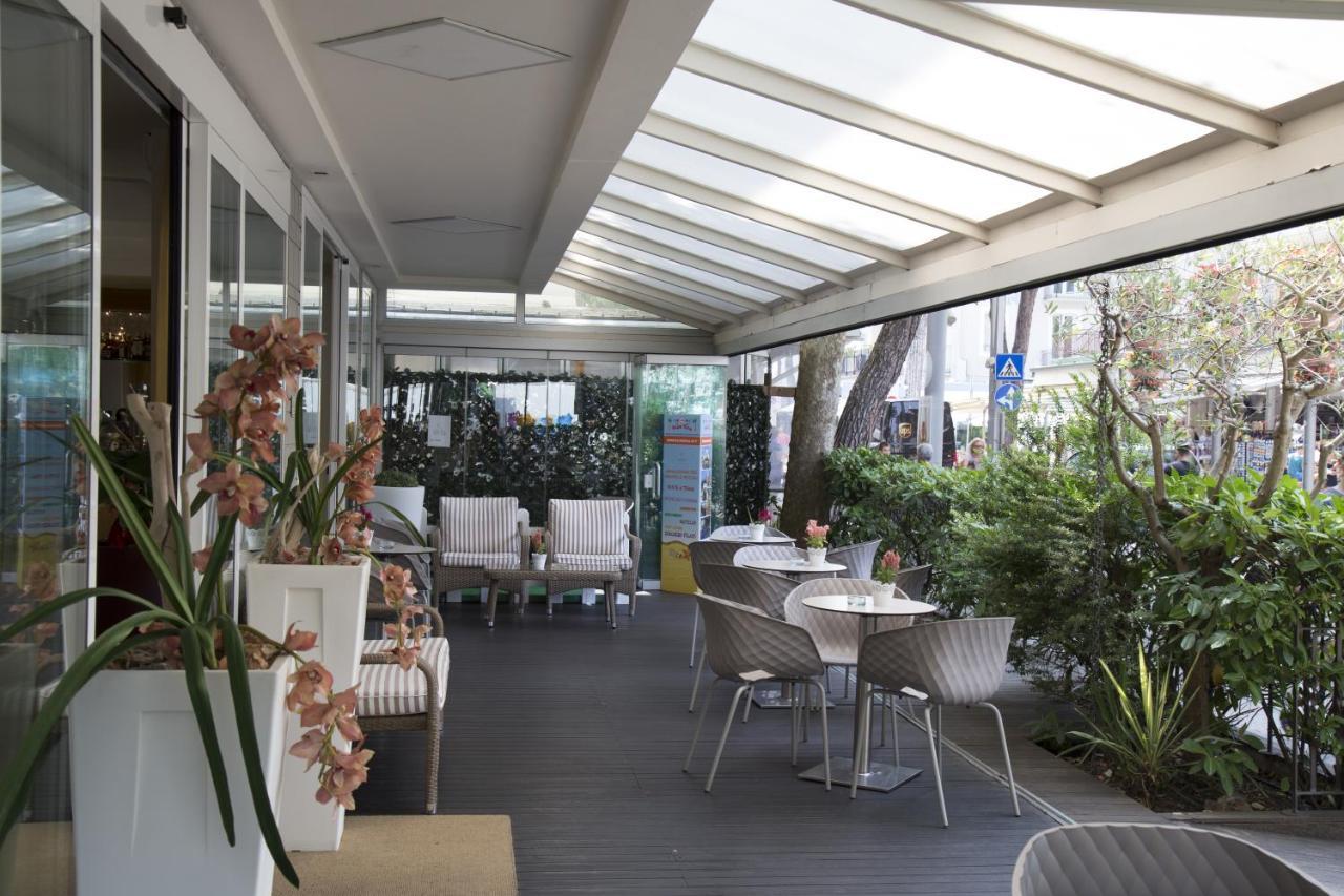 Hotel Mon Pays Riccione Ngoại thất bức ảnh