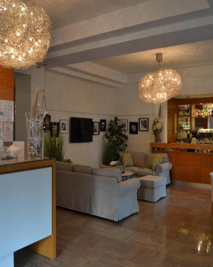 Hotel Mon Pays Riccione Ngoại thất bức ảnh