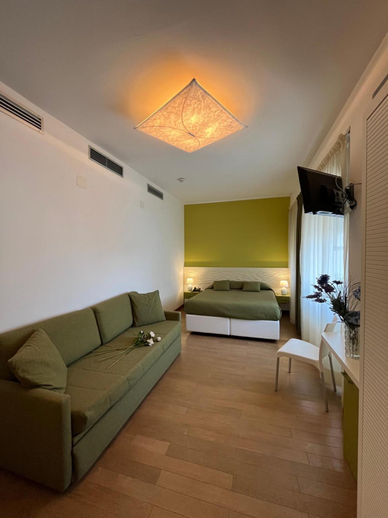 Hotel Mon Pays Riccione Ngoại thất bức ảnh