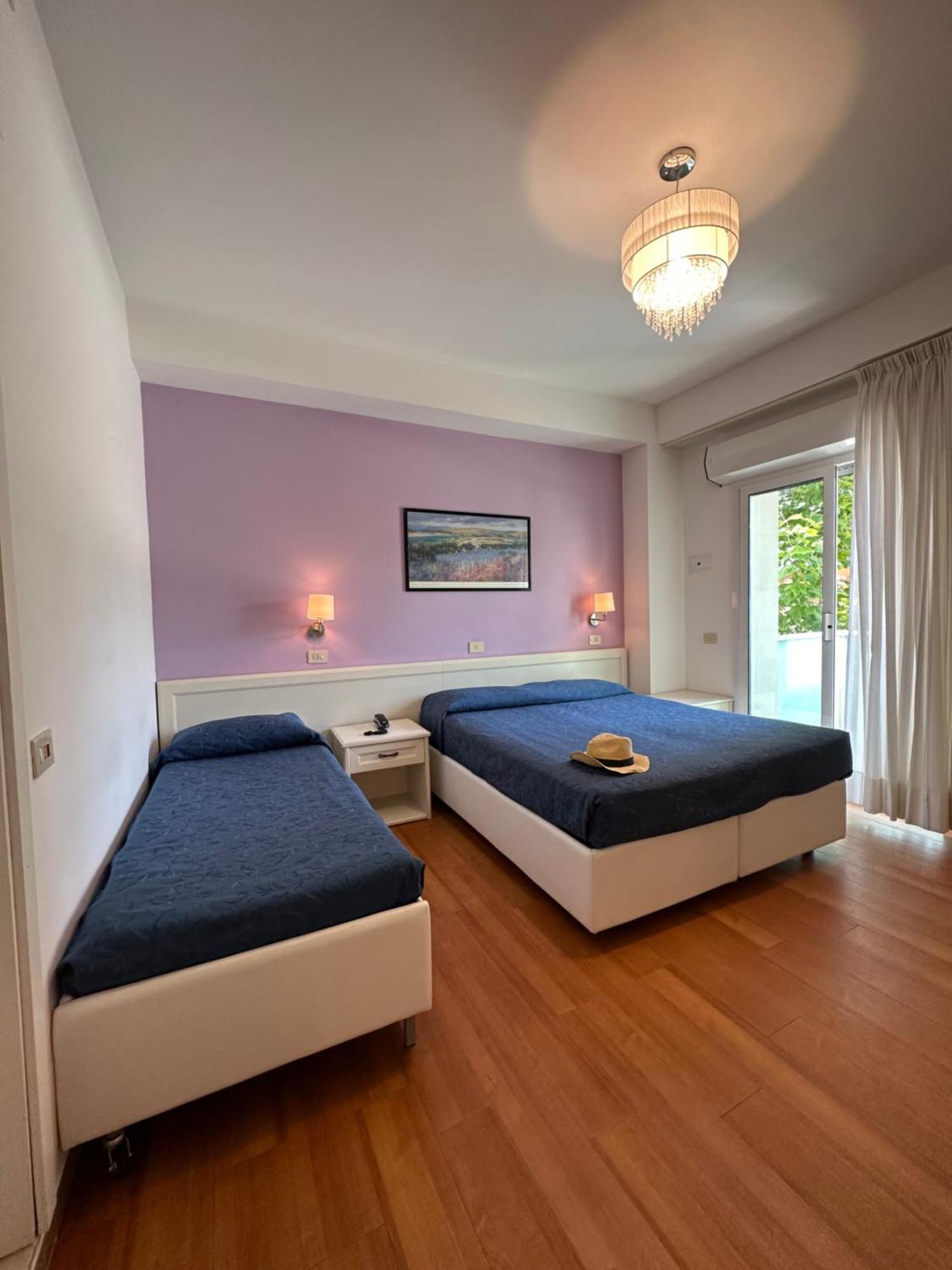 Hotel Mon Pays Riccione Ngoại thất bức ảnh